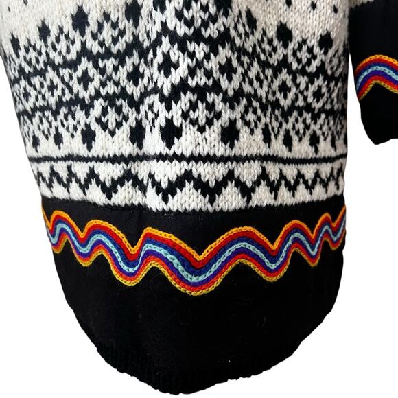 Hand-Knit Vintage Norwegian Lusekofte Wool Jumper | Black White Nordic FairIsle - Picture 9 of 12